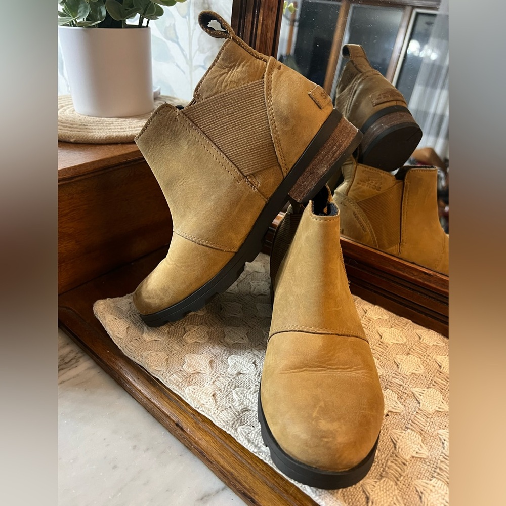 SOREL Emilie Chelsea Waterproof Full Grain Leather Ankle Boots Tan‎ Women's Sz 5